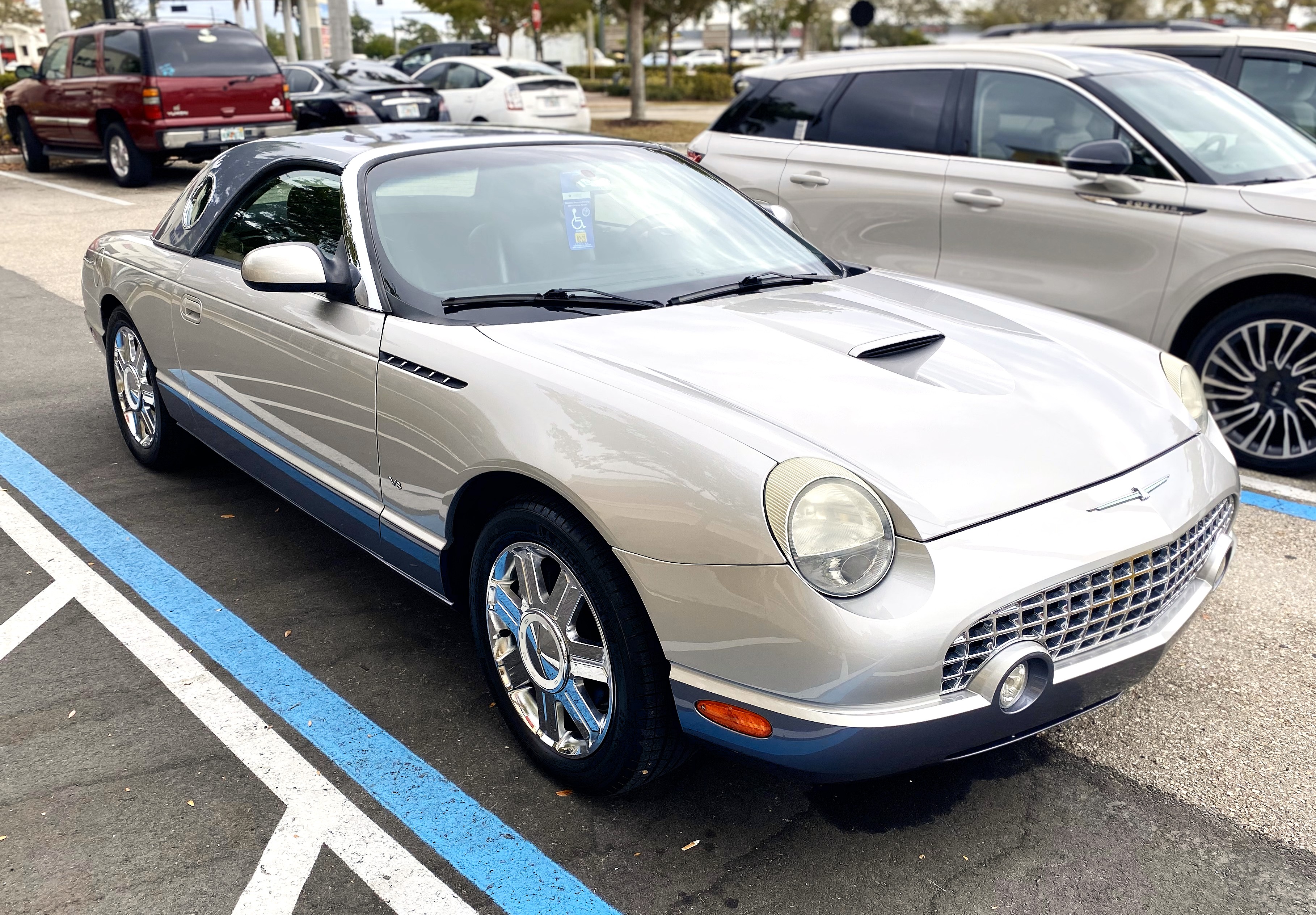 Thursday Night Car Show at Wendy’s, Oakdale, NY