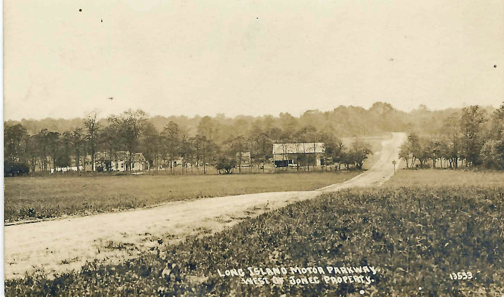 Vanderbilt Parkway