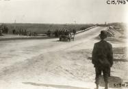 Mystery Foto #45 Solved: Approaching the Merrick Ave. Bridge