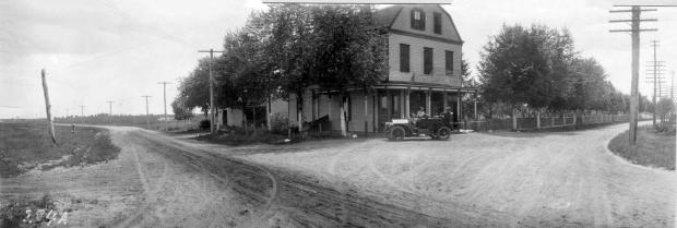 Mystery Foto #7 Solved:The Intersection of Old Country Road & Post Avenue in Westbury (1908 & 2020)