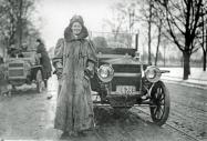 Mystery Foto #1 Solved:Alice Huyler Ramsey & Her Maxwell Prior to Her 1909 Transcontinental Journey