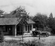 The Motor Parkway Toll Collection Structures: #4 & #5 Great Neck Lodge & Kiosk in Lake Success