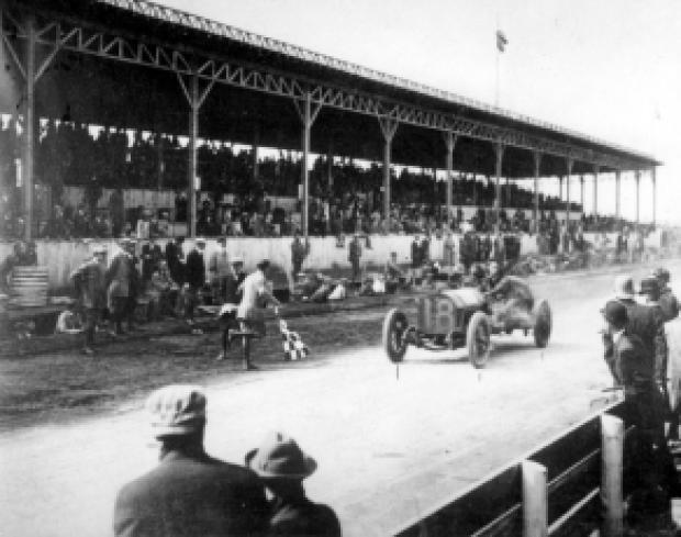 NewEnglandHistoricalSociety.com: Profile of Driver Harry Grant