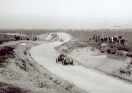 Mystery Foto #26 Solved: The Dangerous Newbridge Avenue Bridge on 1908 Vanderbilt Cup Race Course