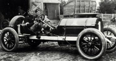 When Did the Alco Racer Become the “Black Beast”?