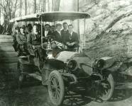 Mystery Foto #36: A Locomobile Limo with a Vanderbilt Cup Radiator Mascot
