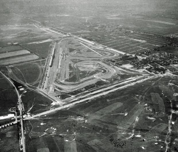 Spectacular Aerials of Roosevelt Field and Roosevelt Raceway (1924-1938)
