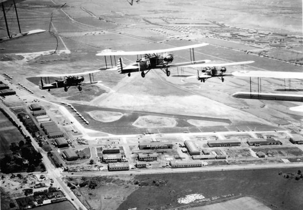 Cradle of Aviation Archives: Hangars and Aircraft of Roosevelt Field Along Clinton Avenue