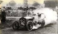 The most dramatic image of the Vanderbilt Cup Races