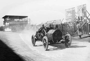 The 1909 Wheatley Hills Sweepstakes Won by Ray Harroun in a Marmon