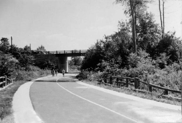 Mystery Foto #62 Solved: The Grand Central Parkway Bridge over the Motor Parkway in Queens