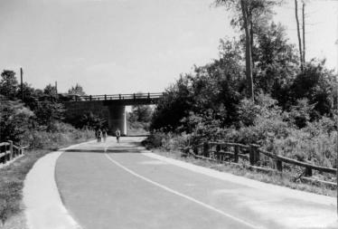 Mystery Foto #62 Solved: The Grand Central Parkway Bridge over the Motor Parkway in Queens