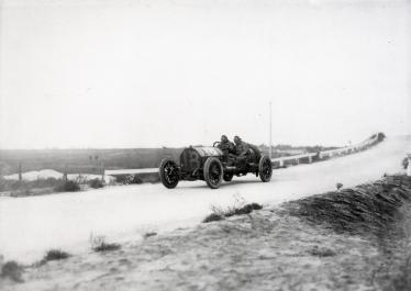 Mystery Friday Foto #26 Solved: The 1909 Alco Black Beast on the “Meadowbrook” Motor Parkway Bridge (Newbridge Avenue) in East Meadow in 1910