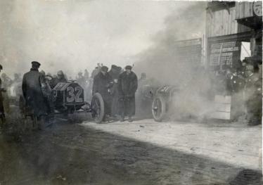 Mystery Foto #43 Solved: The Start of the 1909 Wheatley Sweepstakes
