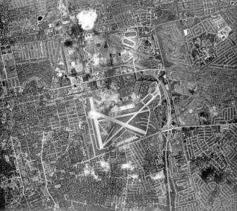 VanderbiltCupRaces.com Exclusive: Amazing Aerials from the Cradle of Aviation: #1 1956 Mitchel Field