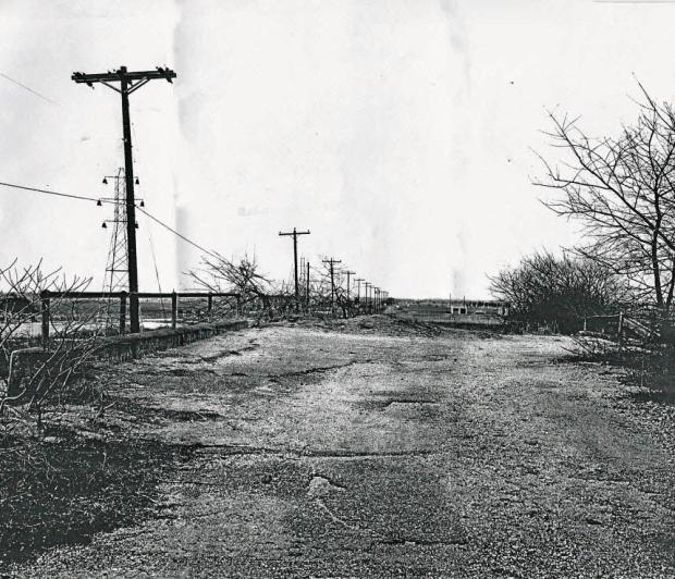 Mystery Foto #29 Solved: A 1955 View of the Old Westbury Road Motor Parkway Bridge