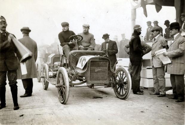 Mystery Foto #34 Solved: The N6 Cadillac Getting Ready to Start in the 1908 Nassau Sweepstakes