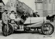 Mystery Foto #21 Solved: 1906 90 HP Locomobile with designer A.L. Riker, driver Joe Tracy and mechanician Al Poole on Riverside Drive, Manhattan