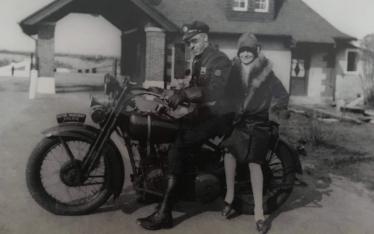 Mystery Foto #27 Solved:&nbsp; Tommy Zinzi policing the Motor Parkway in front of the Meadow Brook Lodge