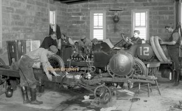 Mystery Foto #50 Maybe Solved: Two Thomas racers being prepared for the 1908 Vanderbilt Cup Race