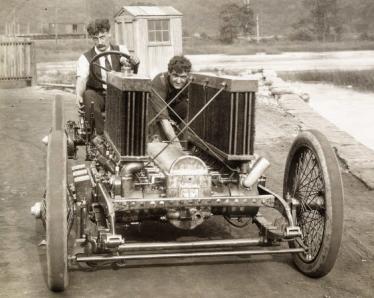 From Antique Automobile; The 1906 12-Cylinder Maxwell