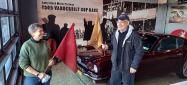 Greg O’s Garage: Maggie Helck discovers two 1906 Vanderbilt Cup Race flags