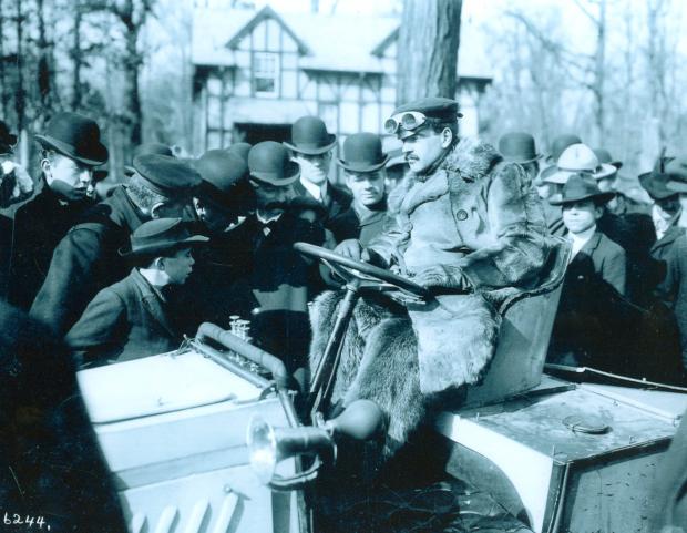 Greg O’s Garage; Willie K.‘s Racing Records