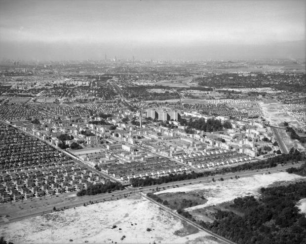 Mystery Foto #38 Solved:&nbsp; A 1951 aerial of  the Motor Parkway in Fresh Meadow, Queens