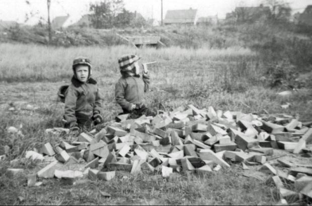 Mystery Foto #68 Solved: A Motor Parkway Culvert in the Hempstead Plains (Levittown)