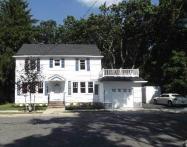 Was the First Parkway Fast Food Restaurant Located in Central Park (Bethpage)?