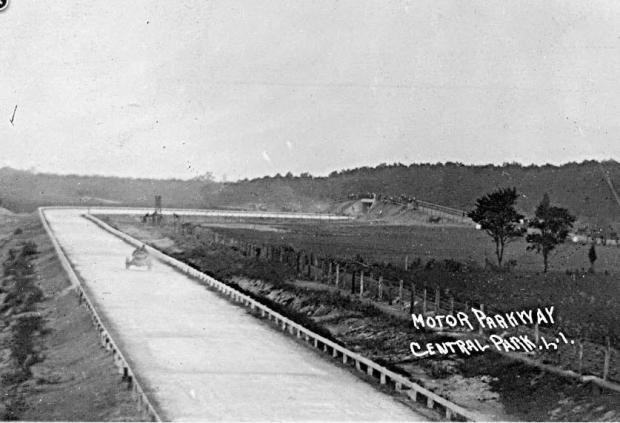 Bethpage Plainview Road Curve on the 1908 Vanderbilt Cup Race Course