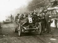 Another Vanderbilt Cup Race Mystery: Was Eddie Rickenbacker the Mechanician in this 1906  Photo?