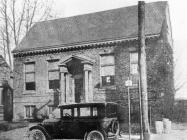 Mystery Foto #40 Solved: A Willys-Overland Whippet in Front of Rockville Centre’s Carnegie Library