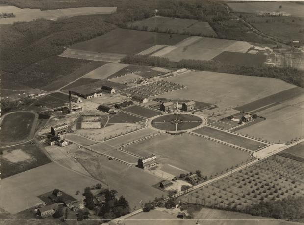 Mystery Foto #42 Solved: “Farmingdale State College” and the Long Island Motor Parkway in 1924