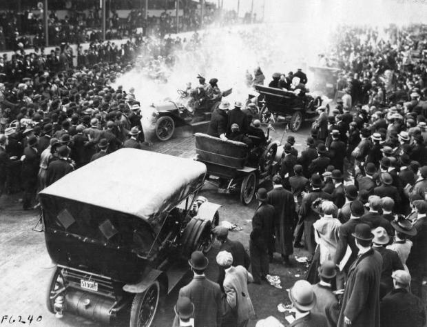 Chaos at the Finish of the 1908 Vanderbilt Cup Race