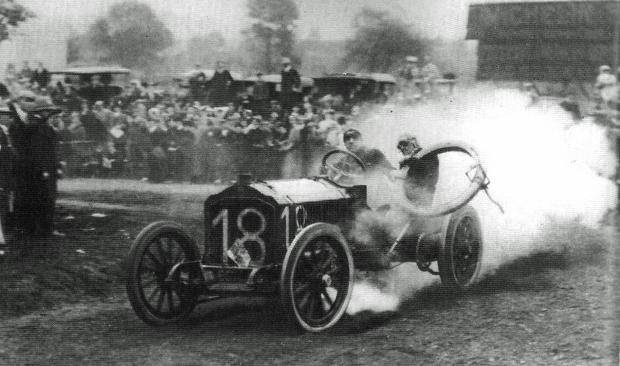 Search Engines for Vanderbilt Cup Races