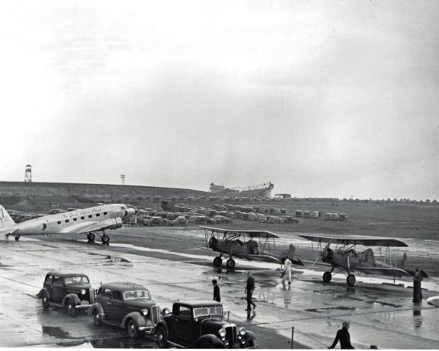 Mystery Foto 2015 #1: Roosevelt Field and Roosevelt Raceway in July 1937 (Updated with a Then & Now)