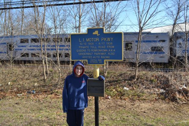 Sam & Dave’s “Excellent Motor Parkway Hike” II: Central Avenue to Caroline Street-Updated 5/10/2017