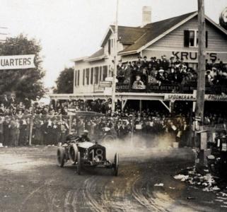 Then & Now: Krug’s Corner in Mineola