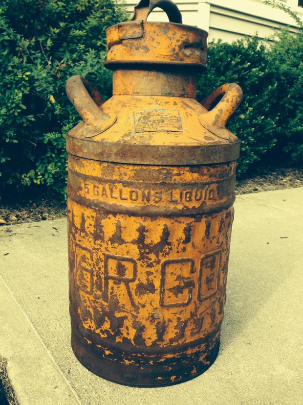 Mystery Foto #86 Solved: Antique Five Gallon Can Manufactured by George D. Ellis & Sons, Inc.