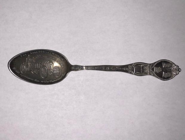 Vanderbilia: The Old 16 Locomobile Spoon