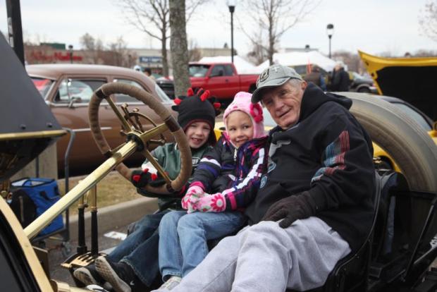 Highlights, Smiles & Thumbs Ups from the Hurricane Sandy Benefit Car Show