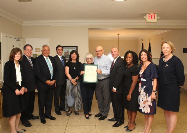 Patch.com, Roslyn Times,&nbsp; & Manhasset Times: Town Officials Celebrate Career Of Town Historian