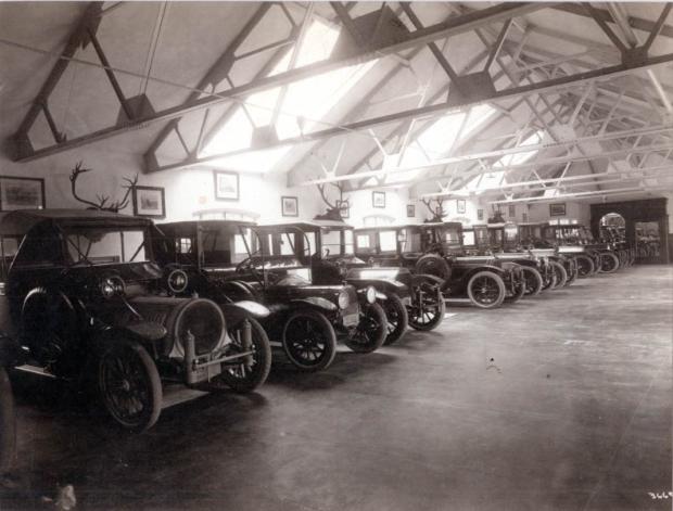 Mystery Foto #74 Solved: The C.K.G. Billings “Farnesworth” Garage in Locust Valley