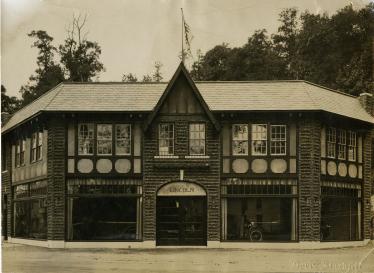 Updated 2/21/18: Mystery Foto #7 Solved: The Roslyn Motors Lincoln Dealership in 1926