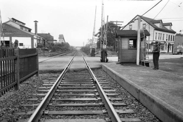 Mystery Foto #13 Solved: A 1944 View of the Central Avenue/LIRR Motor Parkway Bridge in Bethpage