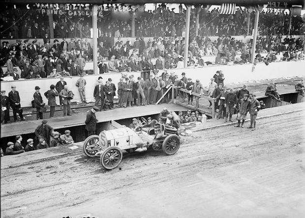 Mystery Foto #12 Solved: William Lutgen’s Mercedes at a Pit Stop During the 1908 Vanderbilt Cup Race