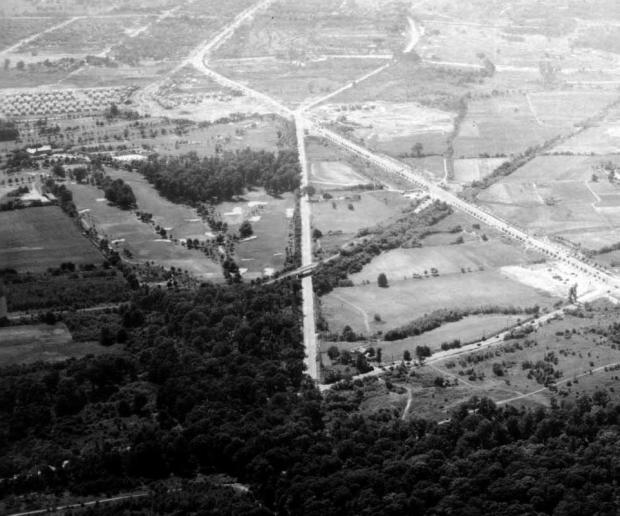 Mystery Foto #43 Solved: A 1939 View of the Motor Parkway Western Terminus in Fresh Meadows