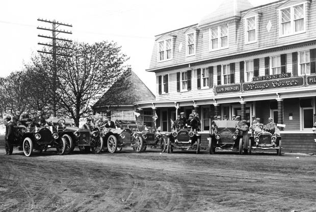 Mystery Foto #22 Solved: Seven parked automobiles at Krug’s Corner Hotel in Mineola circa 1911-1912