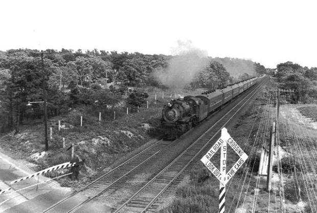 Mystery Foto #6 Solved:A View From the Central Avenue/LIRR Railroad Bridge in Bethpage Updated: 2/13